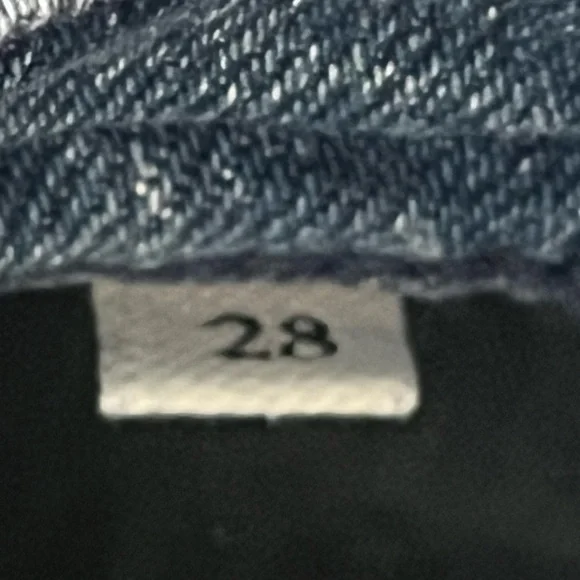 7 For All Mankind Logan Stovepipe High Waist Cropped Jeans - Relaxed Straight - Picture 5 of 8